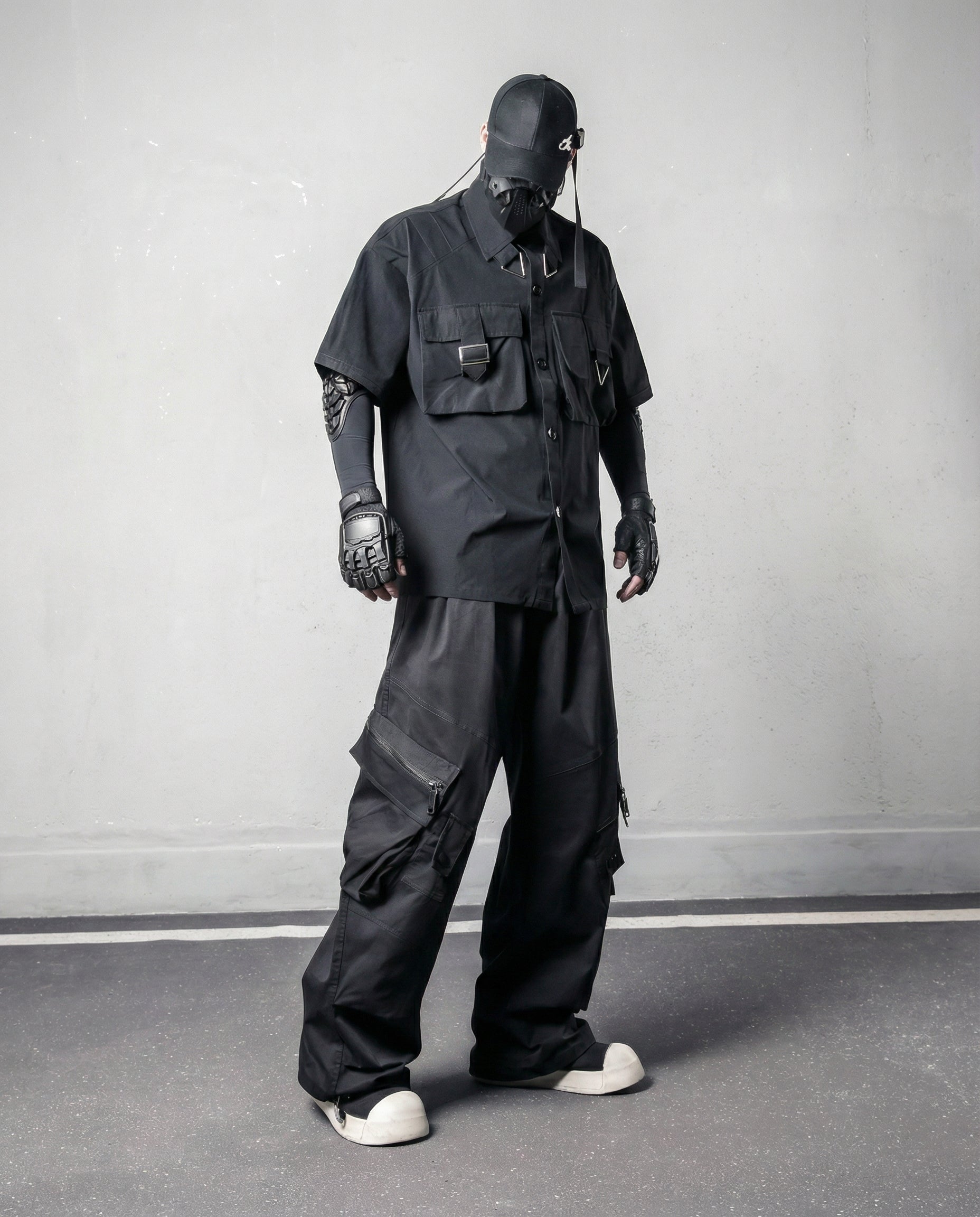 Oversized Multi-Pocket Cargo Techwear Pants - Wasteland Style