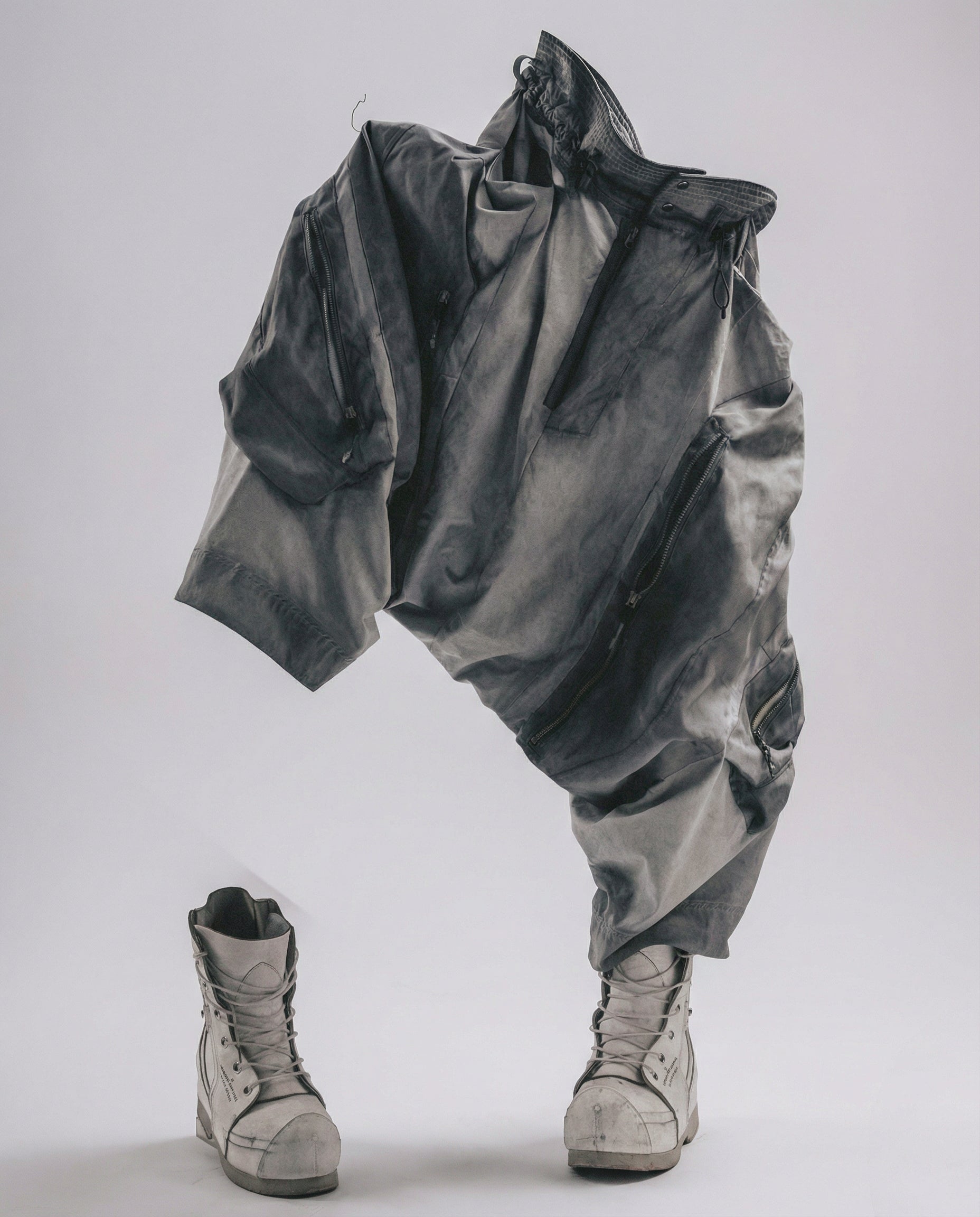 Washed Layered Zipper Drop-Crotch Cargo Pants Techwear