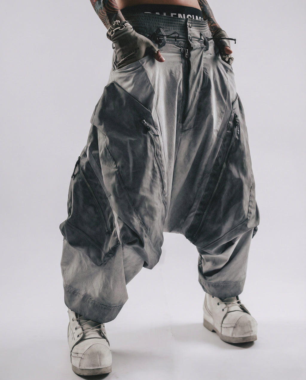 Washed Layered Zipper Drop-Crotch Cargo Pants Techwear